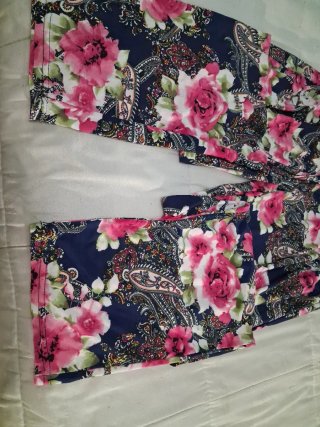 Pantalón vaporoso estampado floral