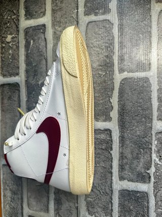 Nike Blazer Mid '77 Vintage Blancas/Rojas