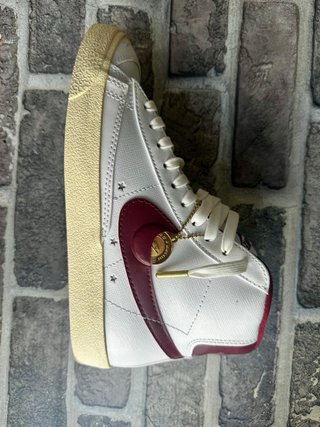 Nike Blazer Mid '77 Vintage Blancas/Rojas