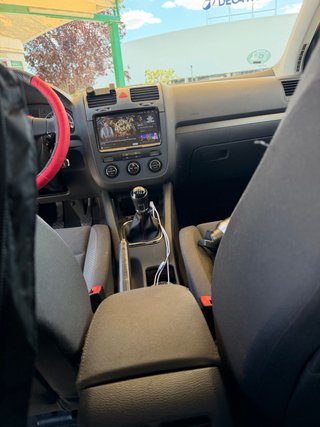Volkswagen Golf 2004