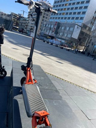Patinete Eléctrico Naranja