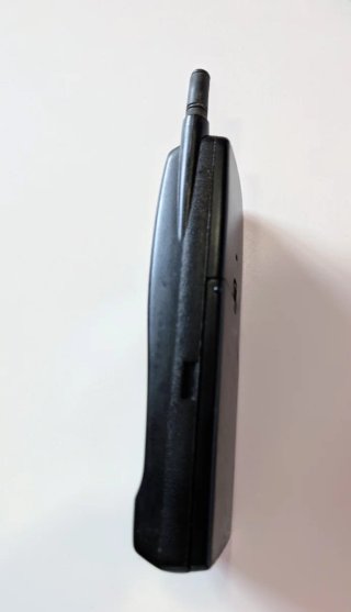 Teléfono Móvil Vintage Mitsubishi MT-9 Negro