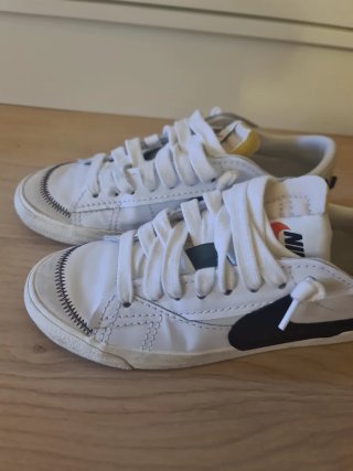 Zapatillas Nike Blazer Blancas y Negras