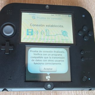 Nintendo 2DS Negra + Accesorios