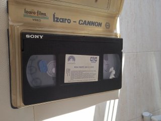 VHS Más fuerte que el odio (1988)