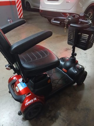 Scooter eléctrico movilidad reducida