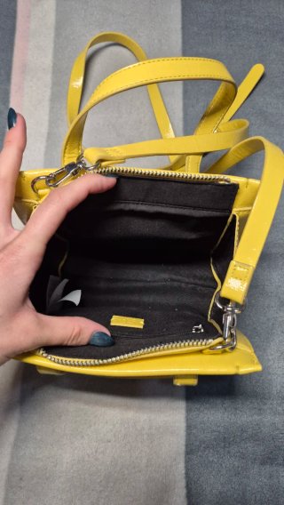 Bolso Parfois Amarillo Charol Mini Bag Y2K