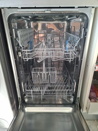 Lavastoviglie Indesit poco usata