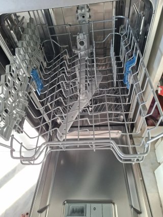 Lavastoviglie Indesit poco usata