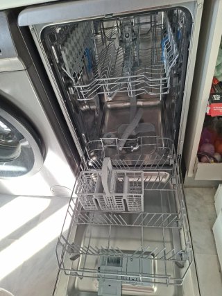 Lavastoviglie Indesit poco usata