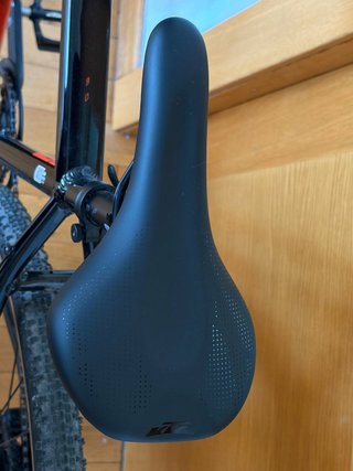 Bicicleta KTM X-STRADA 30 Negra y naranja