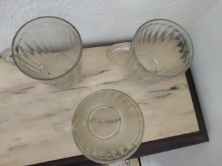 Set di cinque brocche di birra Estrella Damm