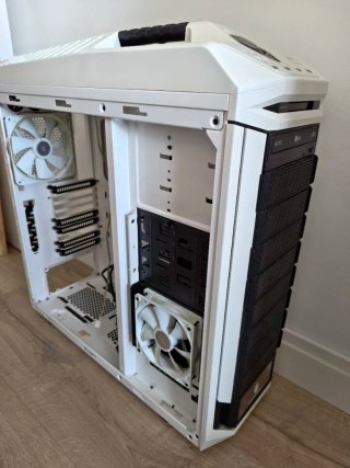 Torre PC Blanca