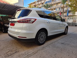 Ford S-MAX 2019