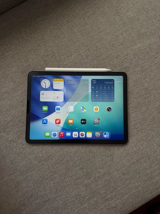 iPad Air M1 64GB + Apple Pencil 2 + Magic Keyboard