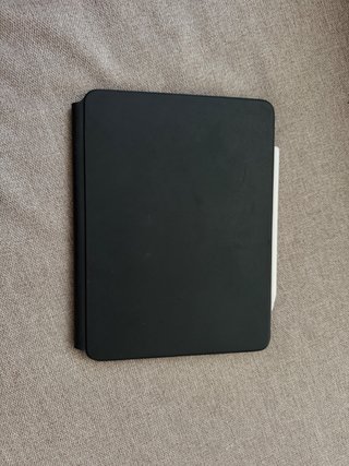 iPad Air M1 64GB + Apple Pencil 2 + Magic Keyboard
