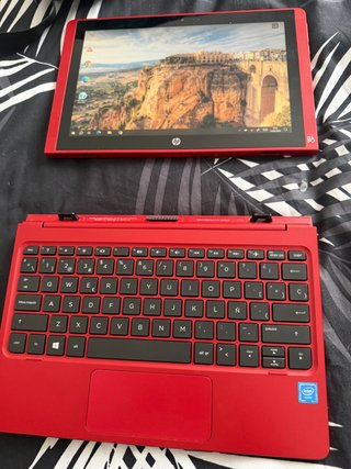 HP Pavilion x2 Convertible