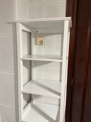 Estantería blanca de madera