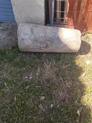 Rodillo de piedra decorativo