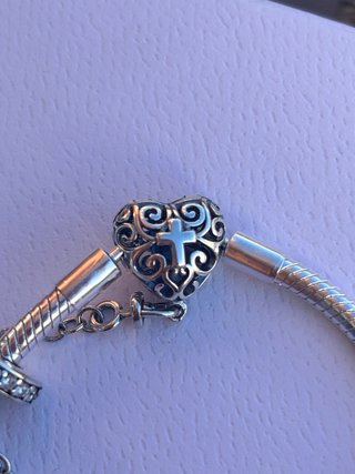 Conjunto Pandora Cruz corazon