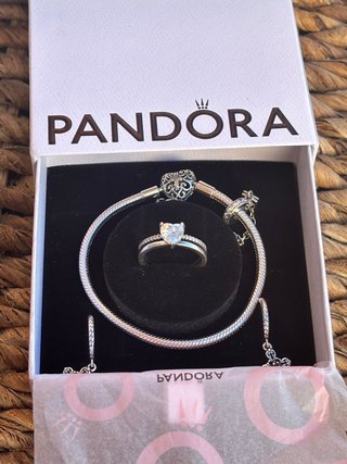 Conjunto Pandora Cruz corazon