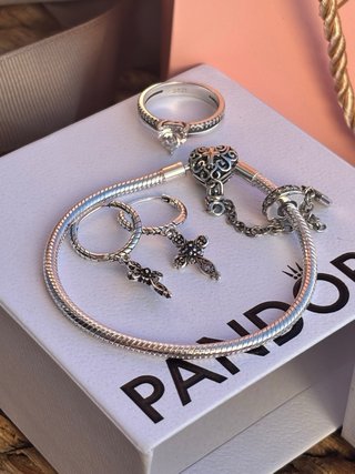 Conjunto Pandora Cruz corazon