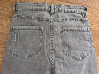 Pantalón vaquero gris nuevo