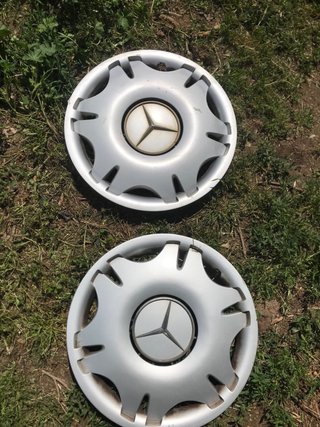 2 Tapacubos Mercedes Vito