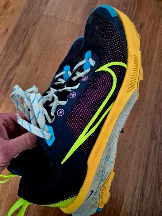 Zapatillas Nike Kiger 9 Talla 42
