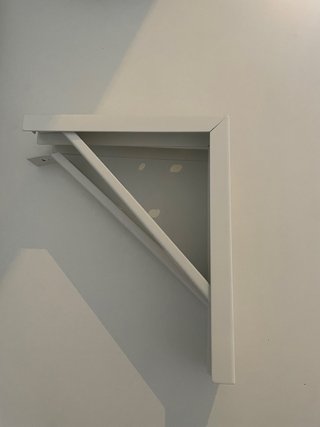 Soportes de pared metálicos blancos