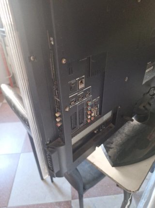 Televisor Toshiba Negro Estropeado