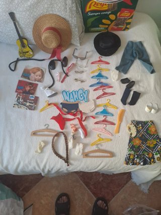 Ropa y Accesorios Muñeca Nancy perchas  zapatos