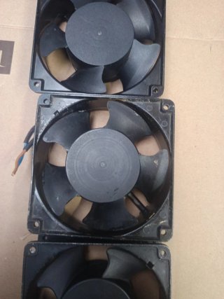3 Ventiladores LUFT y Suntronix 230V