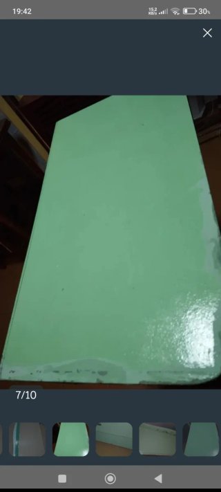 Cómoda y mesita vintage verde