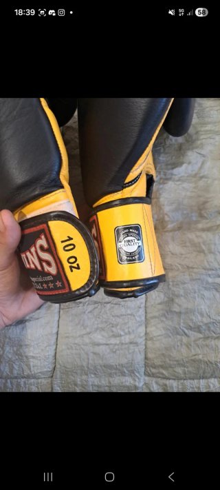 Luvas de Boxe Twins Special 10oz Pretas