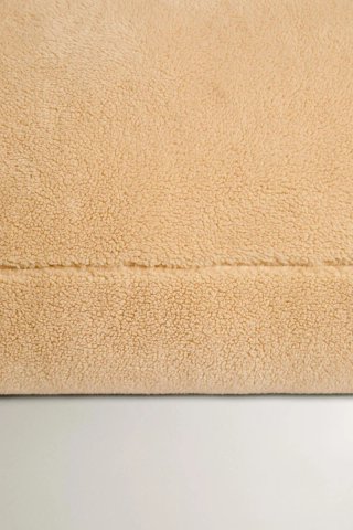 Puff Zara Home borreguillo beige