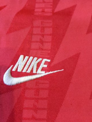 Camiseta Arsenal Nike JVC Vintage Mas de 30 años.