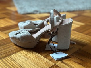 Sandalias Mohito Beige Tacon Plataforma
