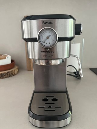 Cafetera Cecotec Cumbia Cafelizzia + Molinillo