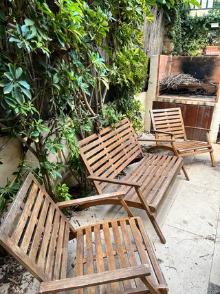 Conjunto de muebles de jardín de madera