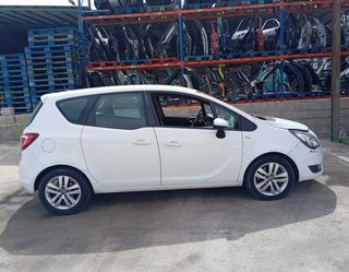 Faro der opel 483791 13372314 meriva b excellence