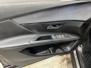 Peugeot 3008 1.6 HYBRID 225 ALLURE EAT8 (2023)