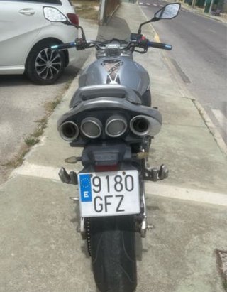Suzuki GSR 600 Naked