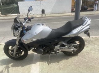 Suzuki GSR 600 Naked