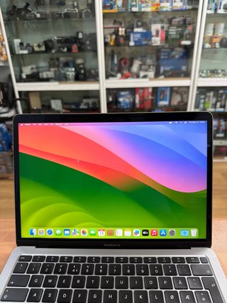 MacBook Air 2020 M1 8GB RAM 256GB