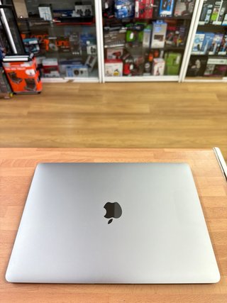 MacBook Air 2020 M1 8GB RAM 256GB