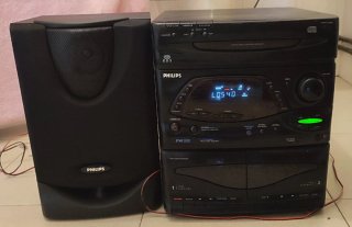 Minicadena Philips FW332/22. Solo funciona radio