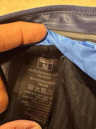 Traje azul para boda con cuello Mao y con chaleco