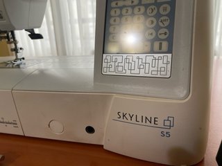 Máquina de coser Janome S5 Skyline