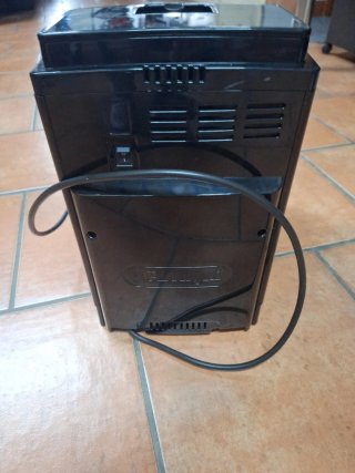 Cafetera DeLonghi Magnifica S Negra